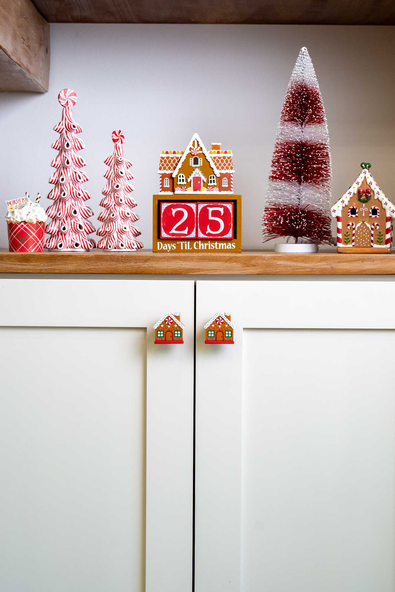 Gingerbread House Knobēz 6 pack