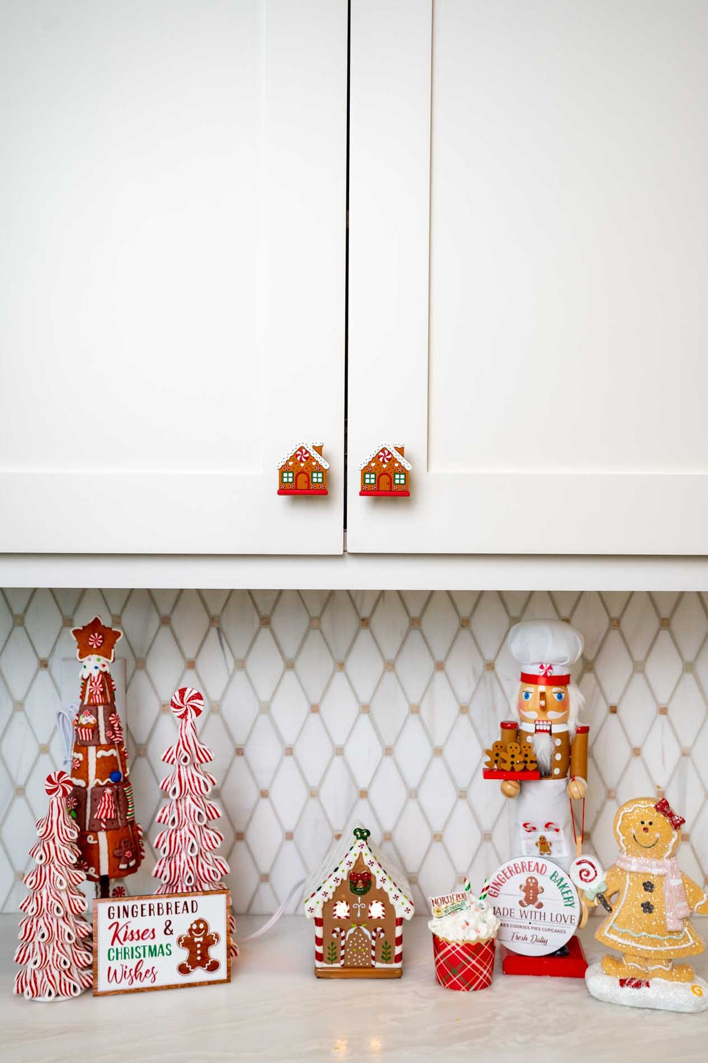 Gingerbread House Knobēz 12 pack