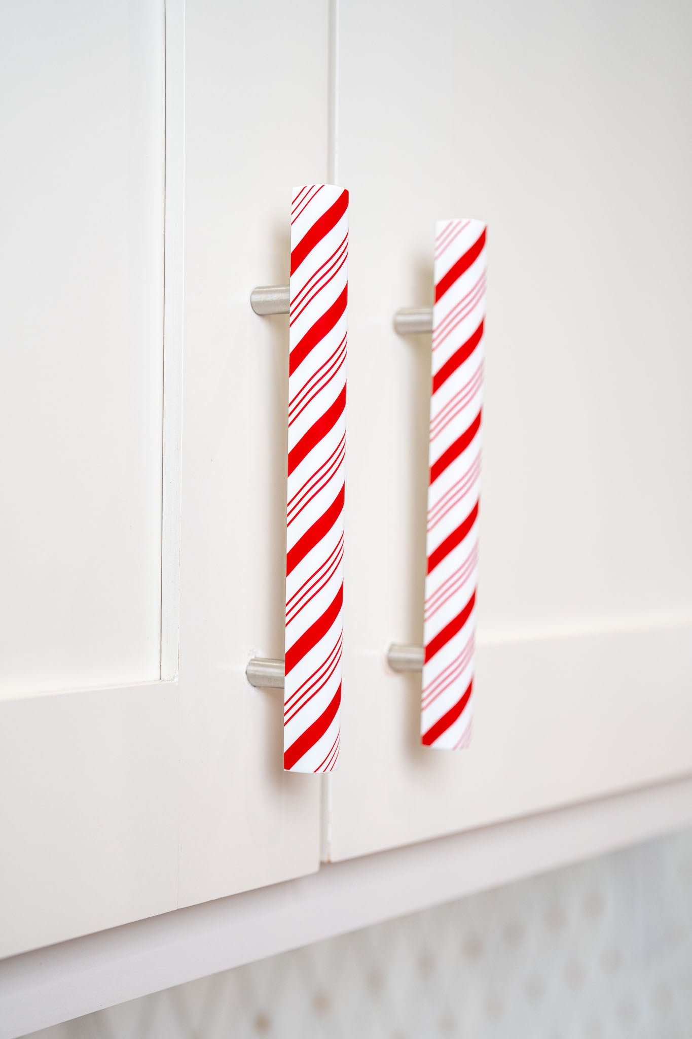 Large Peppermint Stick Handlez