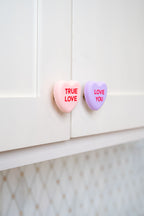 Conversation Heart Knobēz