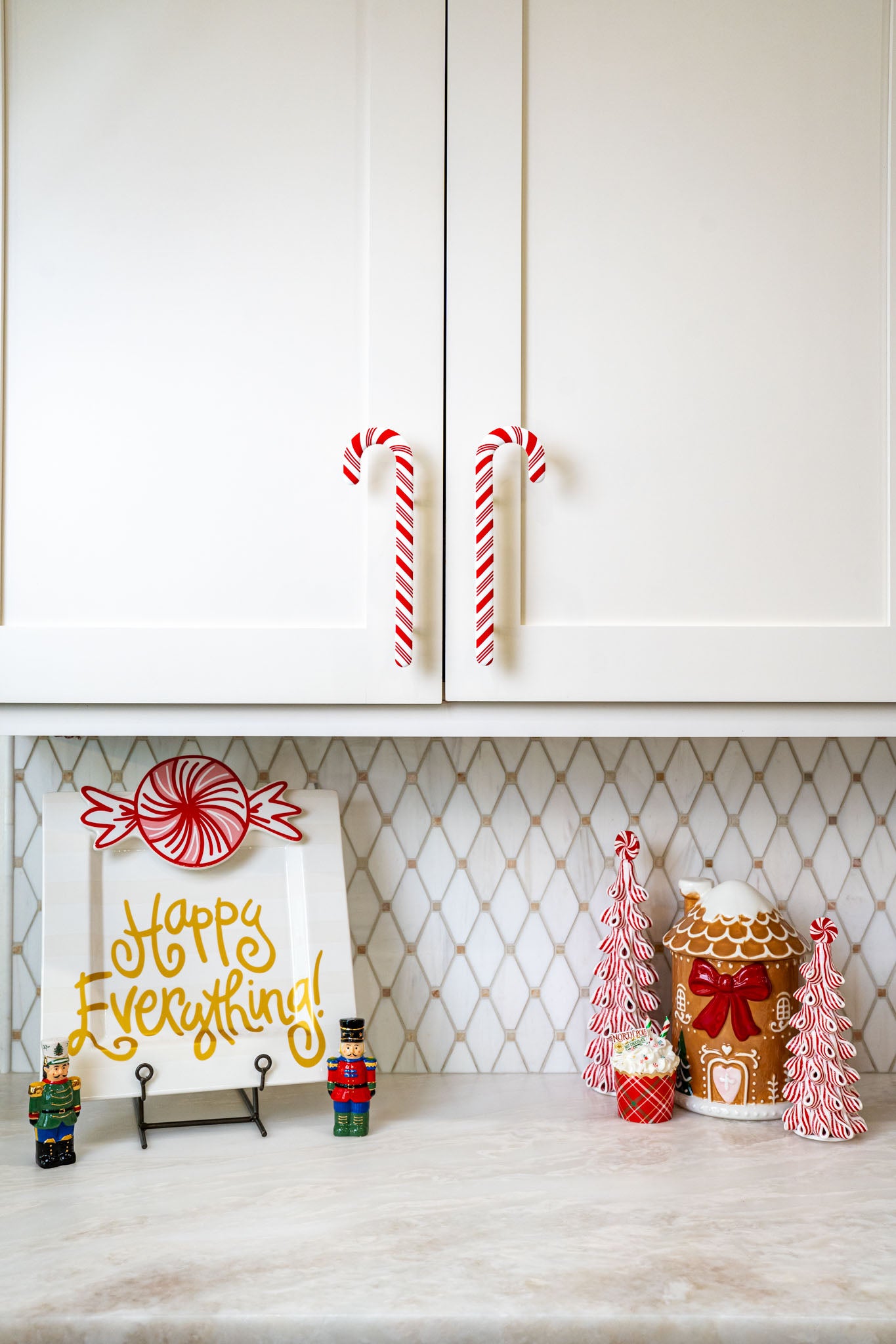 Medium Candy Cane Handlez