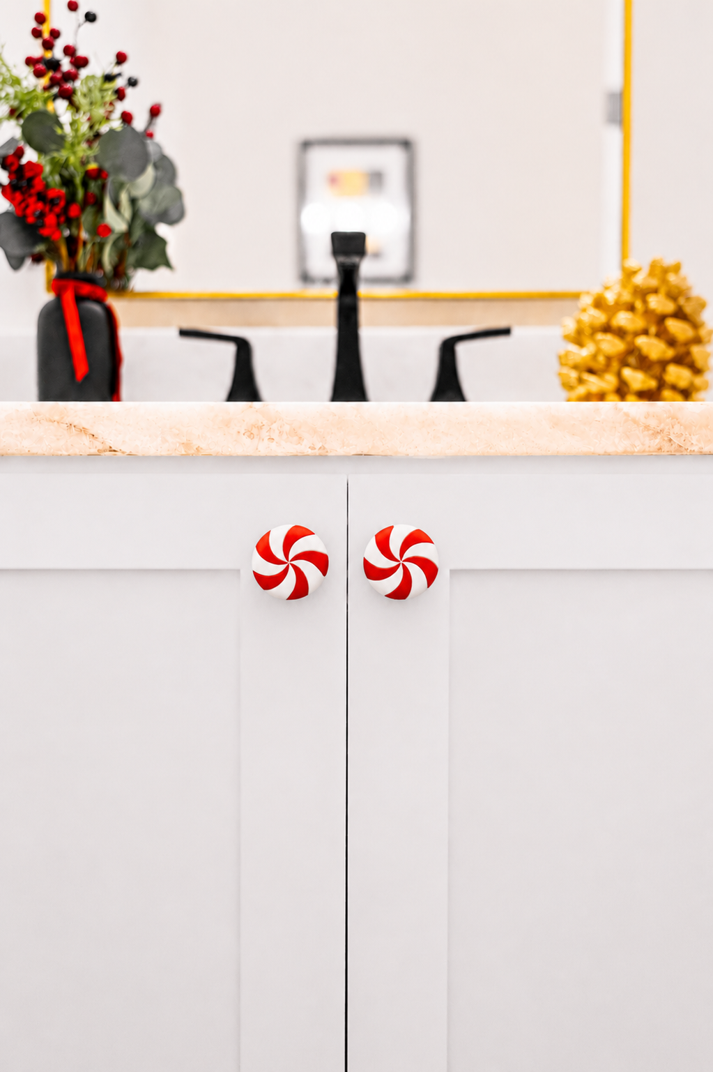 Decorative Knob Covers: Red Peppermint