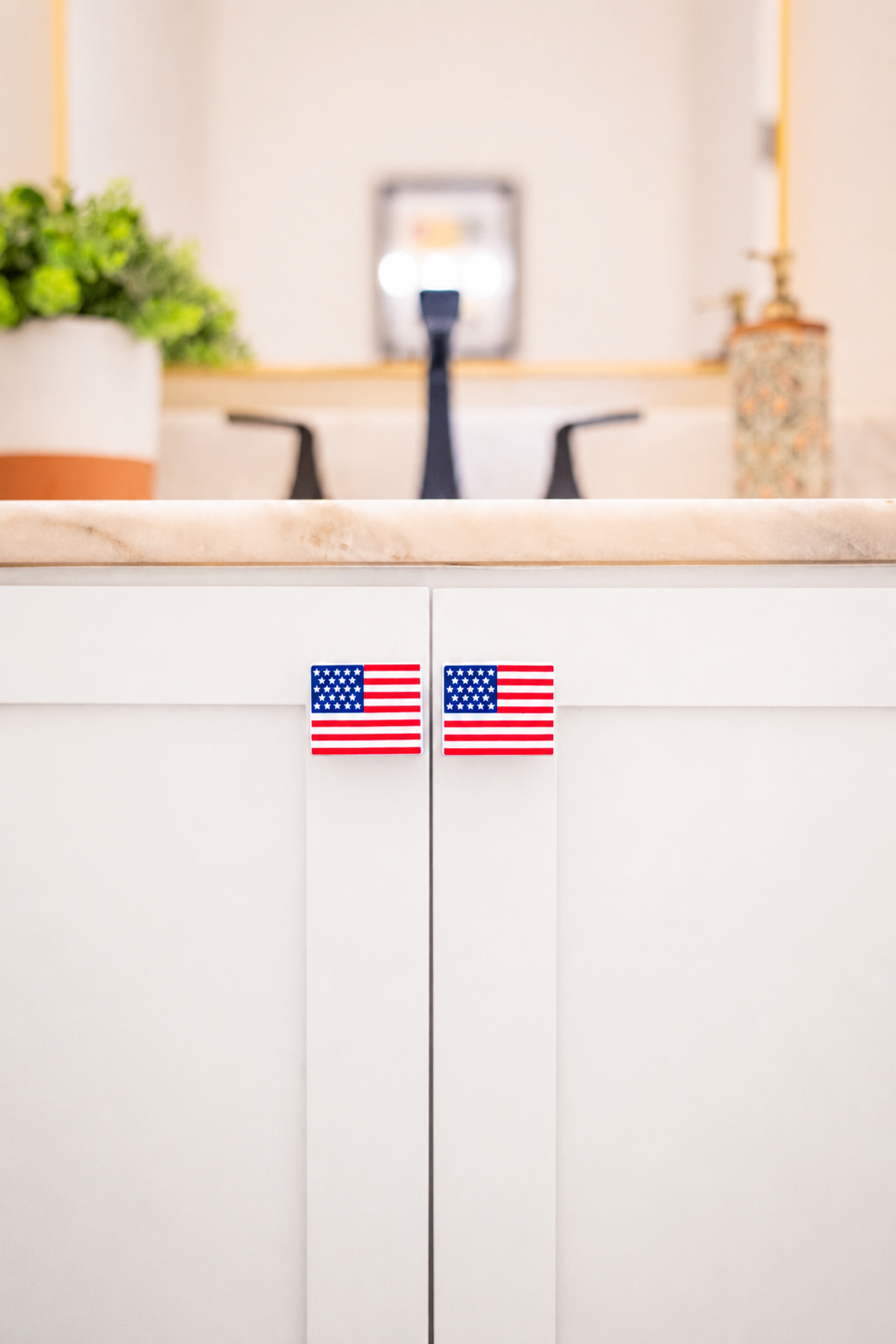 America Knobēz