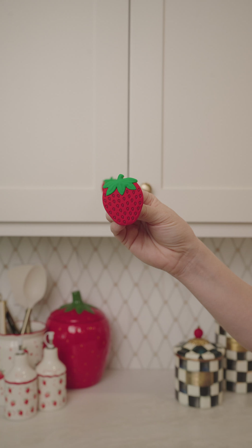 Strawberry Knobēz 12 pack