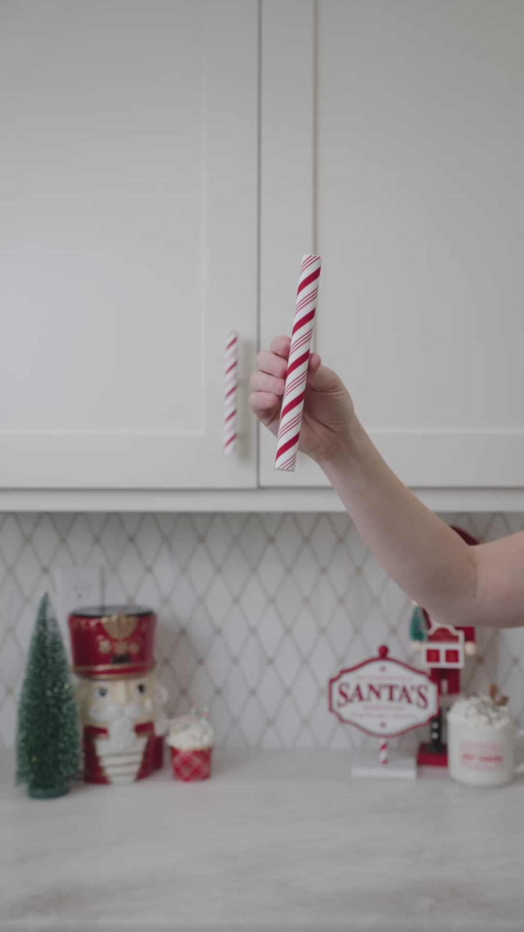 Medium Peppermint Stick Handlez