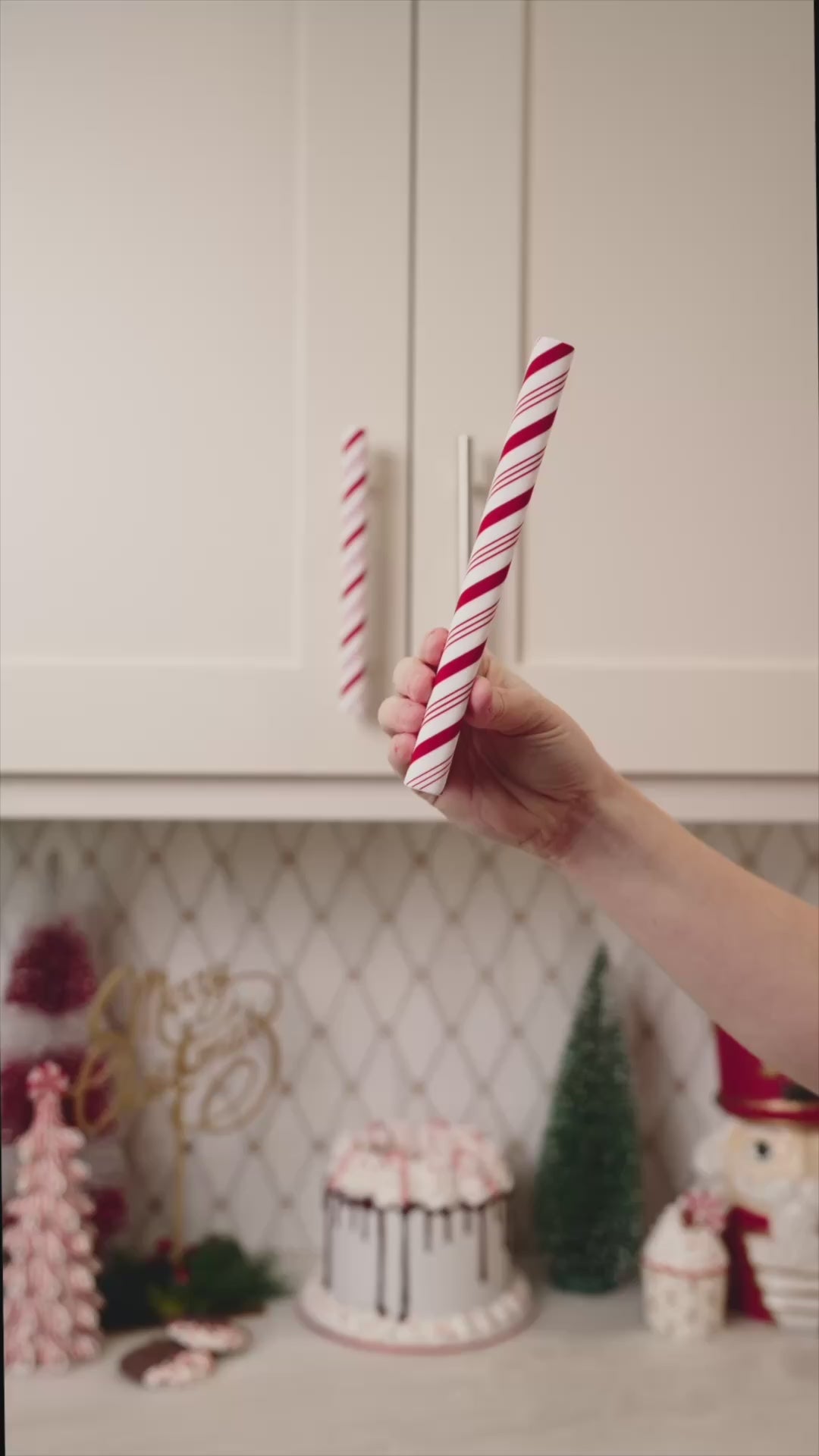 Large Peppermint Stick Handlez